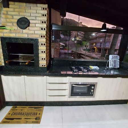 Apartamento 12 - Bombinhas - 200 Metros Da Praia 外观 照片