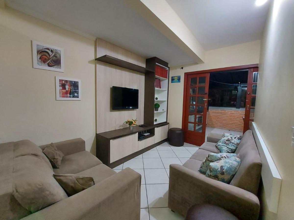 Apartamento 12 - Bombinhas - 200 Metros Da Praia 外观 照片