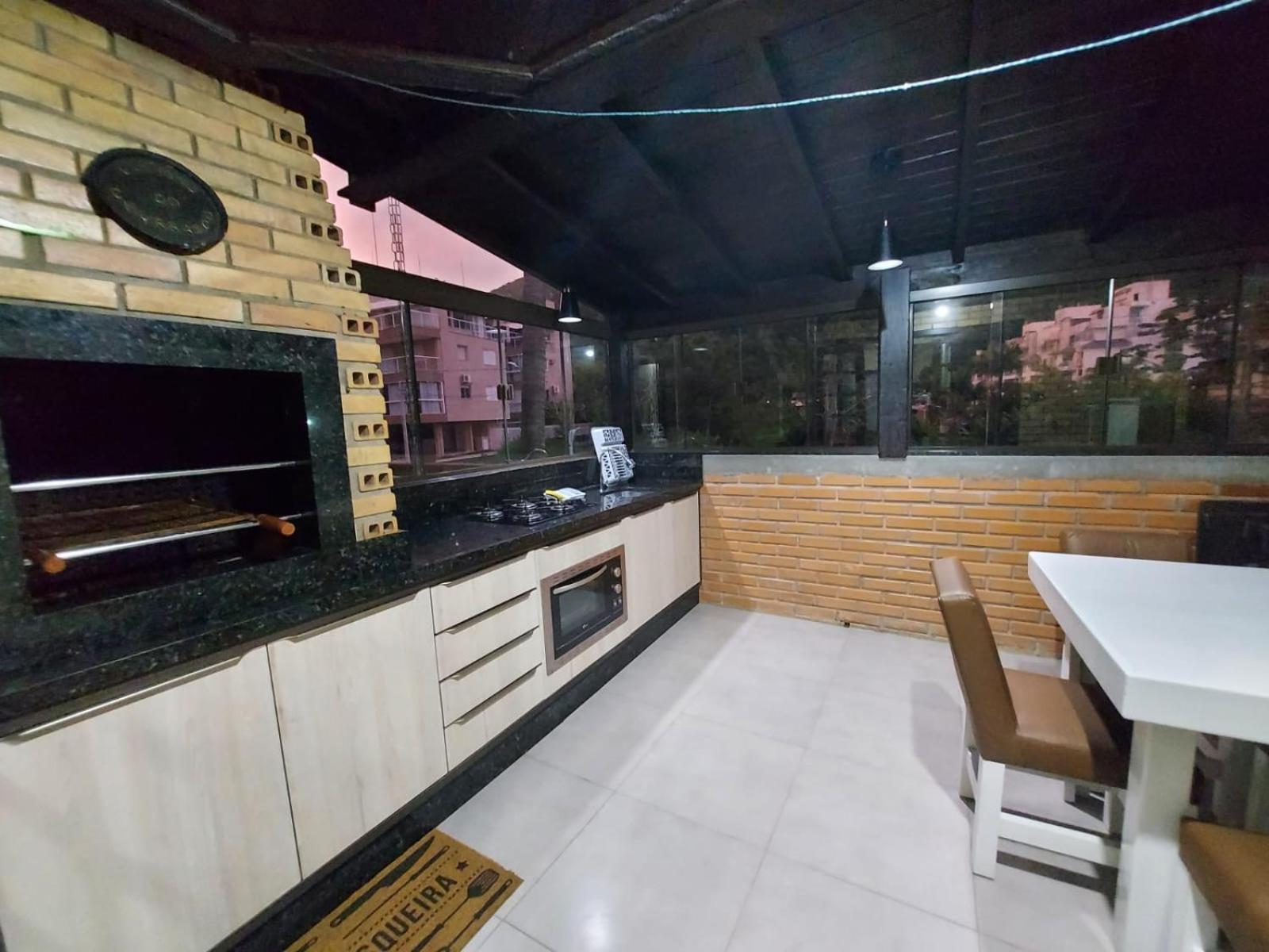 Apartamento 12 - Bombinhas - 200 Metros Da Praia 外观 照片