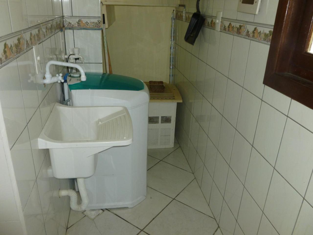 Apartamento 12 - Bombinhas - 200 Metros Da Praia 外观 照片