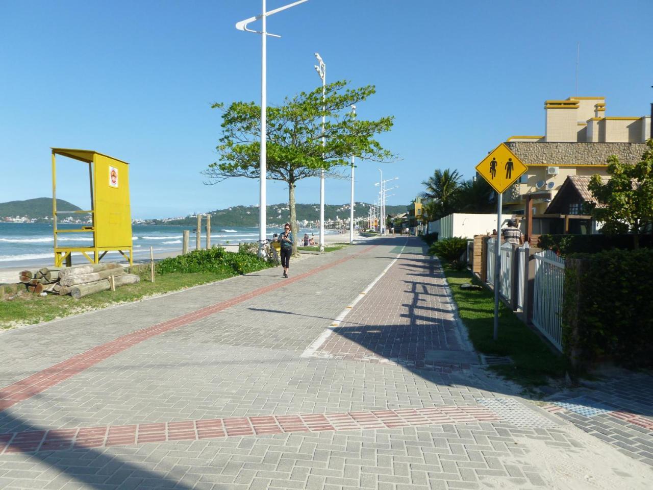 Apartamento 12 - Bombinhas - 200 Metros Da Praia 外观 照片