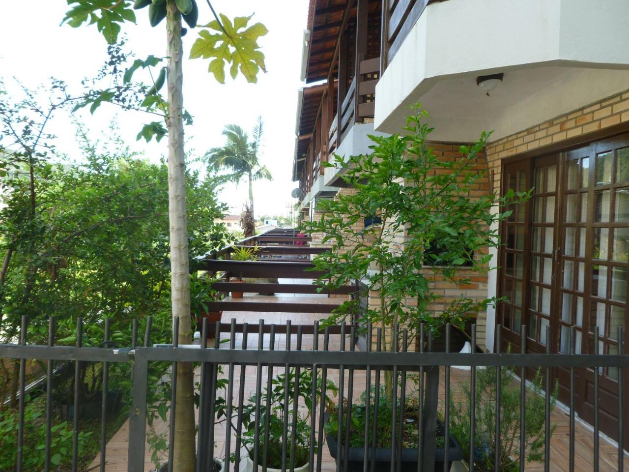 Apartamento 12 - Bombinhas - 200 Metros Da Praia 外观 照片