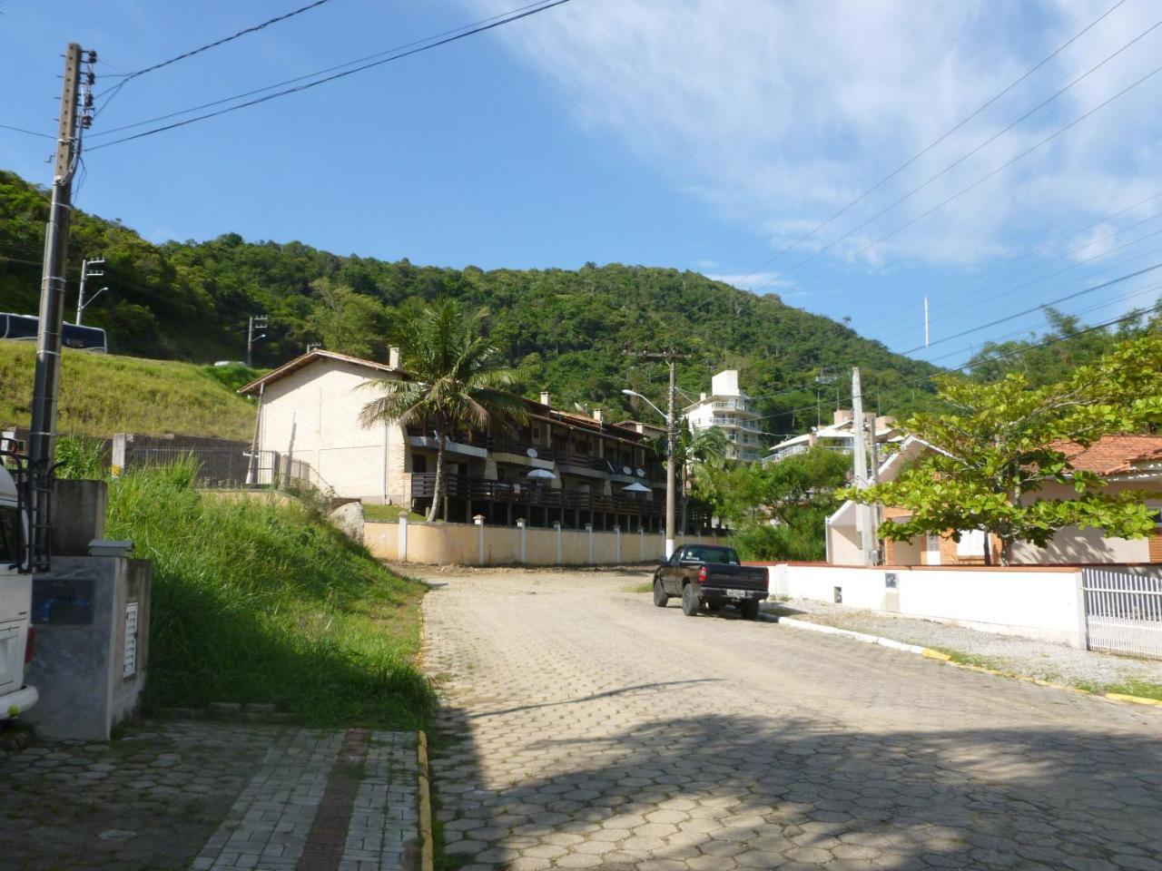 Apartamento 12 - Bombinhas - 200 Metros Da Praia 外观 照片